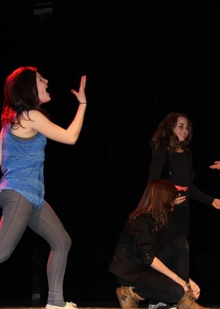 Stage d’impro théâtrale ado, Vacances en famille, Théâtre-impro-clown